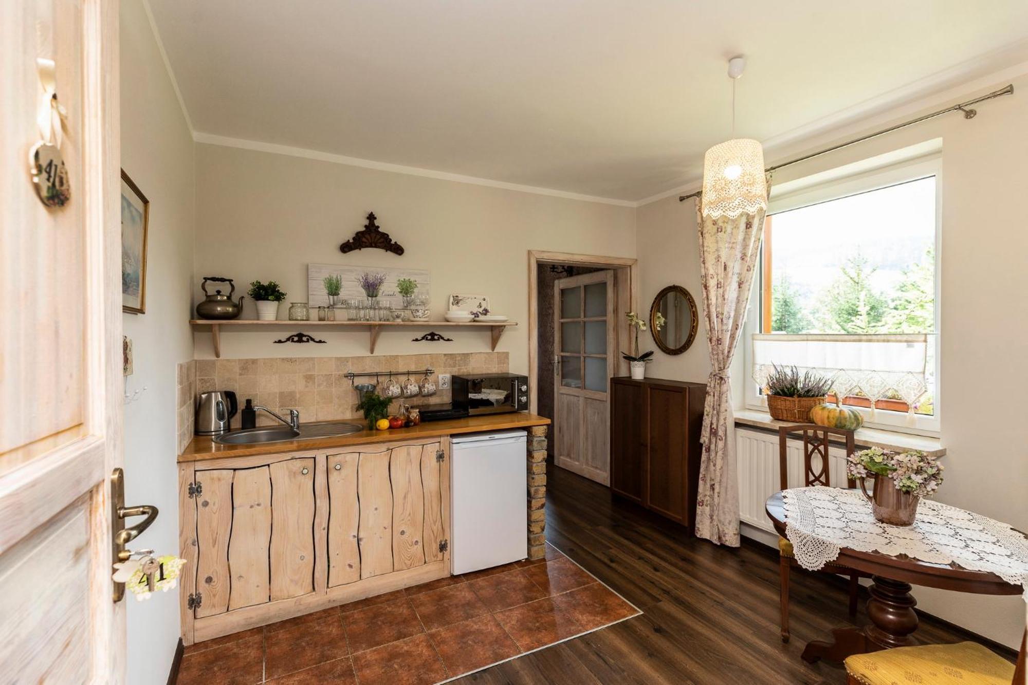 Apartamenty Zielona Owieczka قلعة نيدزيكا المظهر الخارجي الصورة
